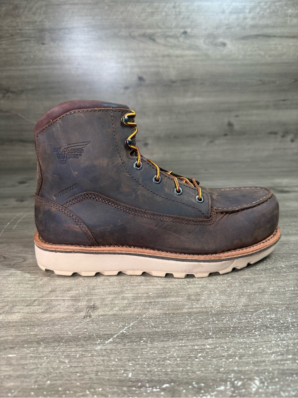 Red Wing 2440 Traction Tred Lite Men’s 9 E2 Waterproof Safety Toe Work Boots
